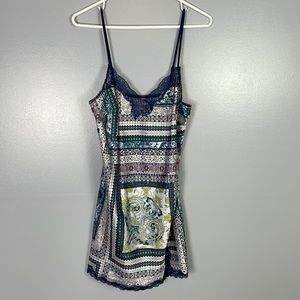 Victoria’s Secret handkerchief print chemise slip lingerie size medium